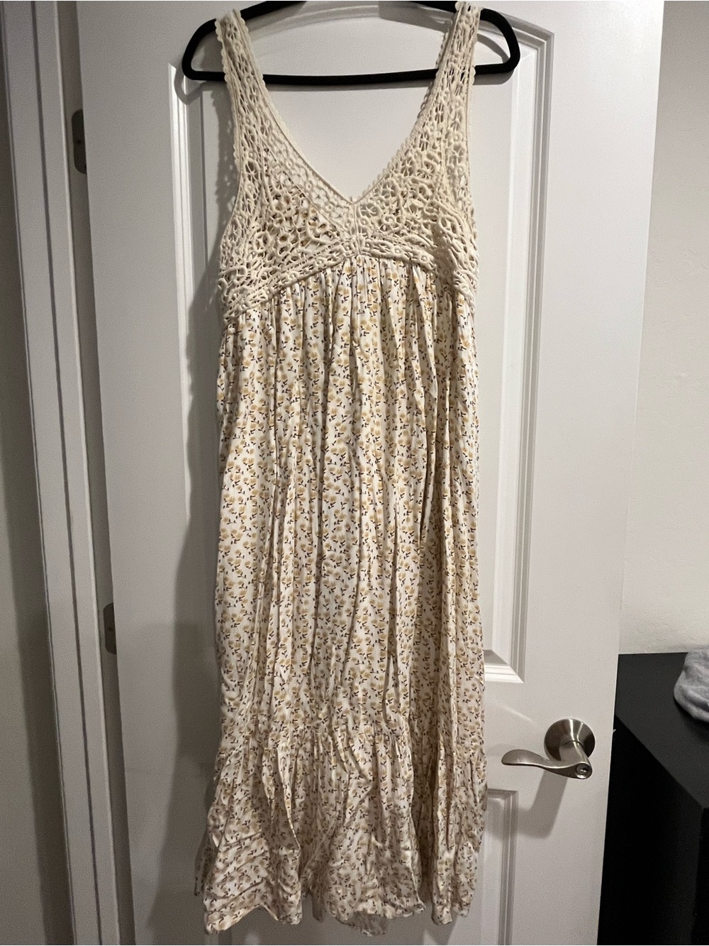Cream Crochet Bust Floral Maxi Dress